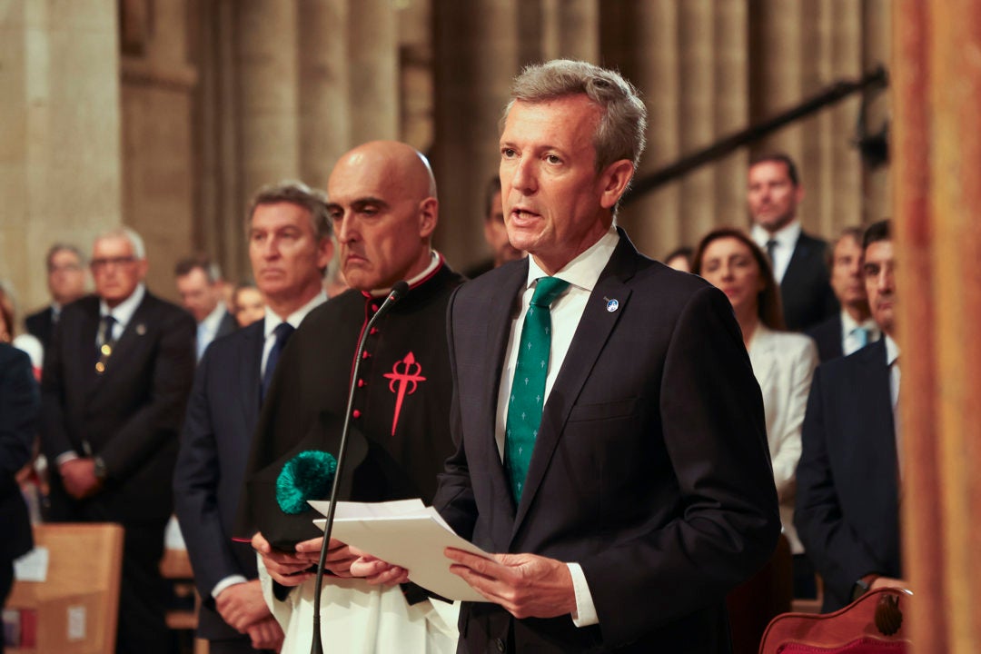 Alfonso Rueda pide al Apóstol Santiago "recuperar la integridad" de una España "manchada por prácticas impropias" Alfonso Rueda pide al Apóstol Santiago "recuperar la integridad" de una España "manchada por prácticas impropias"