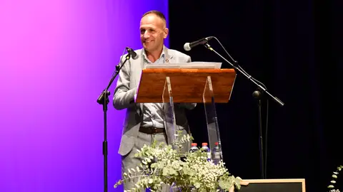 Lázaro Azorín deja la alcaldía de Pinoso tras 14 años como primer edil Lázaro Azorín deja la alcaldía de Pinoso tras 14 años como primer edil