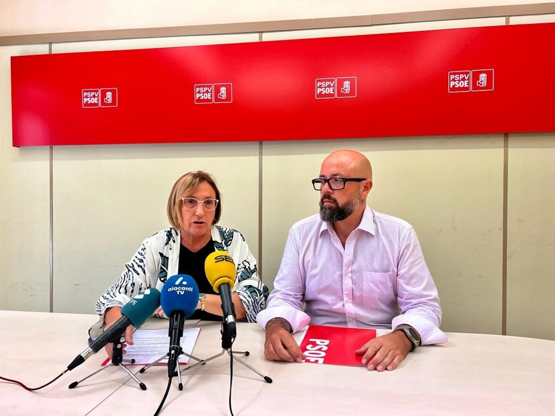 El PSPV presenta enmiendas al nuevo reglamento de ayuda a domicilio para "garantizar la calidad" del servicio El PSPV presenta enmiendas al nuevo reglamento de ayuda a domicilio para "garantizar la calidad" del servicio