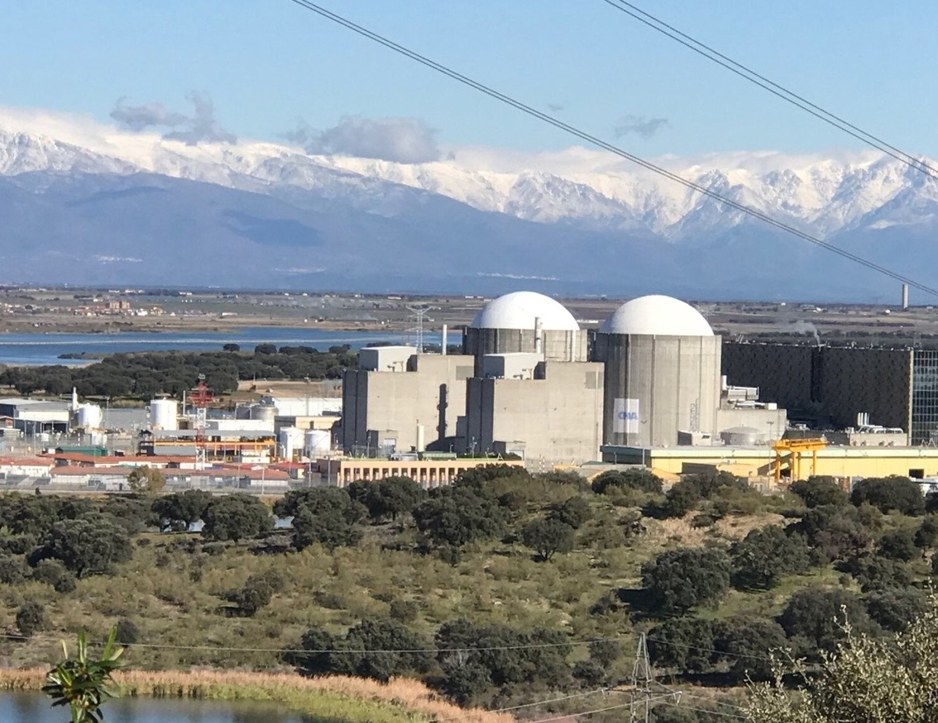 Según un estudio de Metroscopia ocho de cada diez extremeños están en contra del cierre de la Central Nuclear de Almaraz Según un estudio de Metroscopia ocho de cada diez extremeños están en contra del cierre de la Central Nuclear de Almaraz