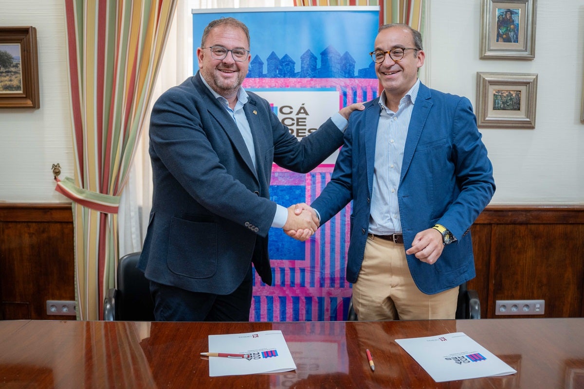 El Alcalde firma la adhesión de Mérida a la candidatura de Cáceres como Capital Europea de la Cultura 2031 El Alcalde firma la adhesión de Mérida a la candidatura de Cáceres como Capital Europea de la Cultura 2031