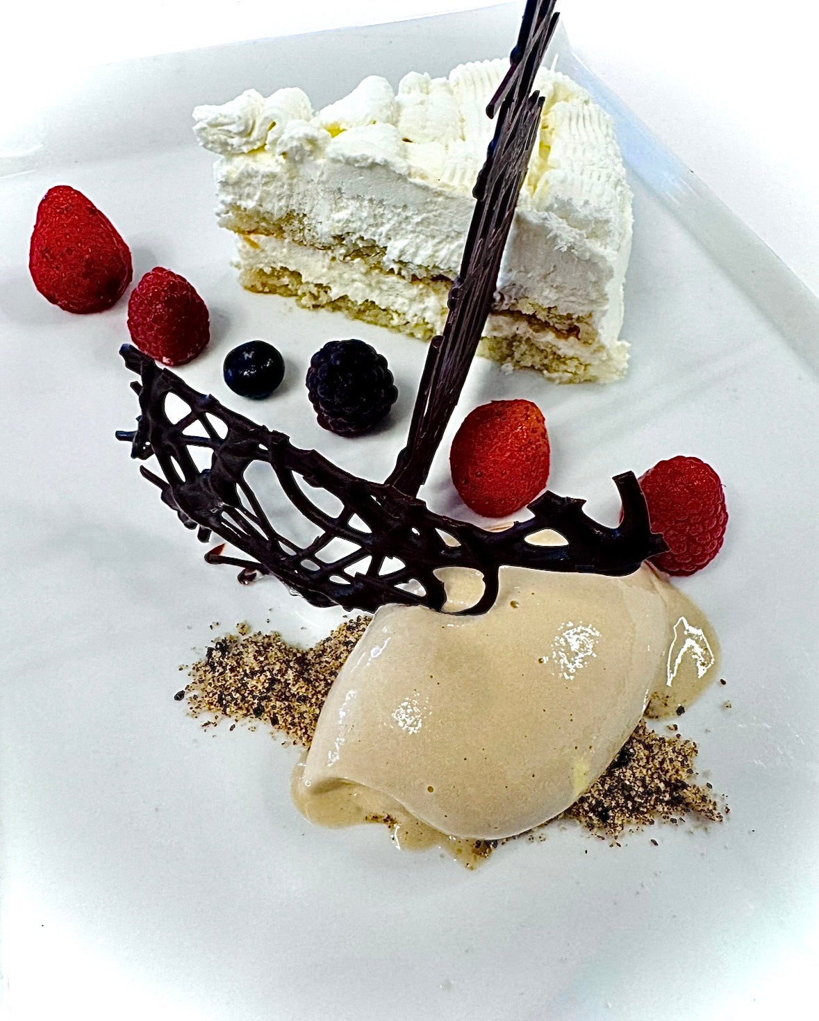 Tarta de mantequilla y nata con helado de café Tarta de mantequilla y nata con helado de café