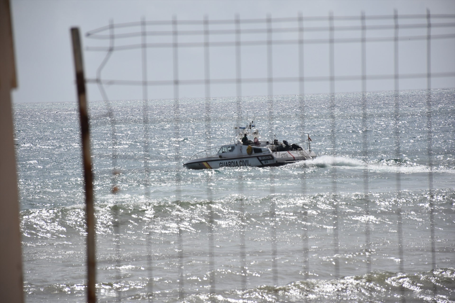 Más de medio centenar de menores no acompañados cruzan a nado a Ceuta Más de medio centenar de menores no acompañados cruzan a nado a Ceuta