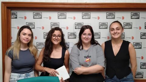 Andrea L&oacute;pez, Sandra Serrano, Julia Y&eacute;benes y Estela Cea