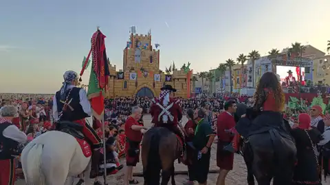 La Vila vive el tramo final de sus fiestas de Moros y Cristianos La Vila vive el tramo final de sus fiestas de Moros y Cristianos