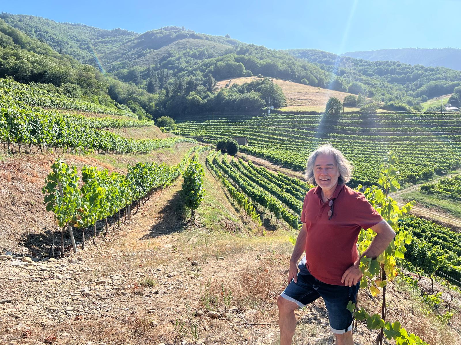 A Joaquín Gálvez `Wineman¨ A Joaquín Gálvez `Wineman¨