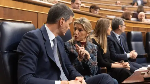 El presidente del Gobierno, Pedro Sánchez y la vicepresidenta segunda y ministra de Trabajo, Yolanda Díaz. El presidente del Gobierno, Pedro Sánchez y la vicepresidenta segunda y ministra de Trabajo, Yolanda Díaz.