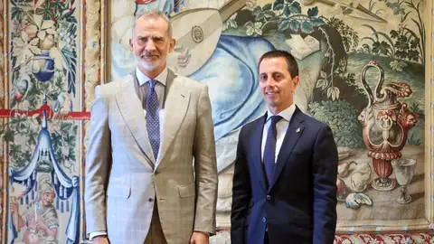 El Rey Felipe VI y el presidente del Consell de Mallorca, Llorenç Galmès. El Rey Felipe VI y el presidente del Consell de Mallorca, Llorenç Galmès.