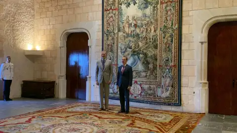 El Rey Felipe VI y el presidente del Parlament balear, Gabriel Le Senne. El Rey Felipe VI y el presidente del Parlament balear, Gabriel Le Senne.
