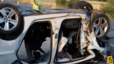Imagen del estado en que han quedado los vehículos implicados en el accidente en Sisante (Cuenca) Imagen del estado en que han quedado los vehículos implicados en el accidente en Sisante (Cuenca)