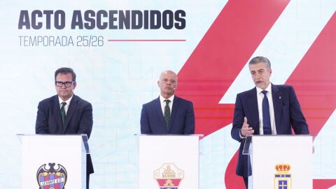 El Elche acude a la presentaci&oacute;n de los clubes ascendidos a LaLiga EA Sports.