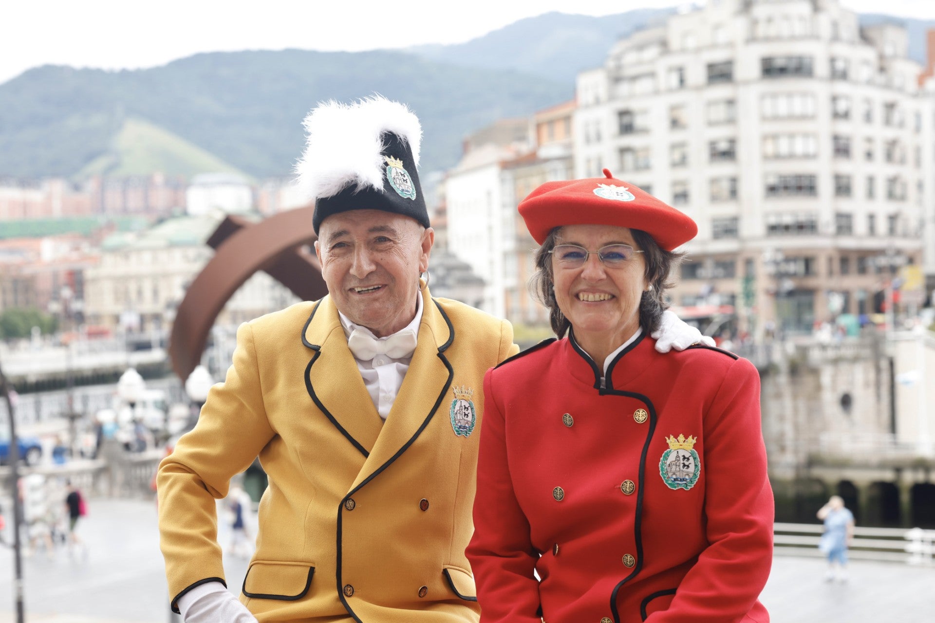 Francis Díez y Olatz Agirre son ya oficialmente pregonero y txupinera de la Aste Nagusia bilbaína Francis Díez y Olatz Agirre son ya oficialmente pregonero y txupinera de la Aste Nagusia bilbaína