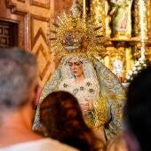 Veneración de Nuestra Señora de la Esperanza Macarena tras la actuación de mantenimiento y conservación, a 23 de junio de 2025 en Sevilla 