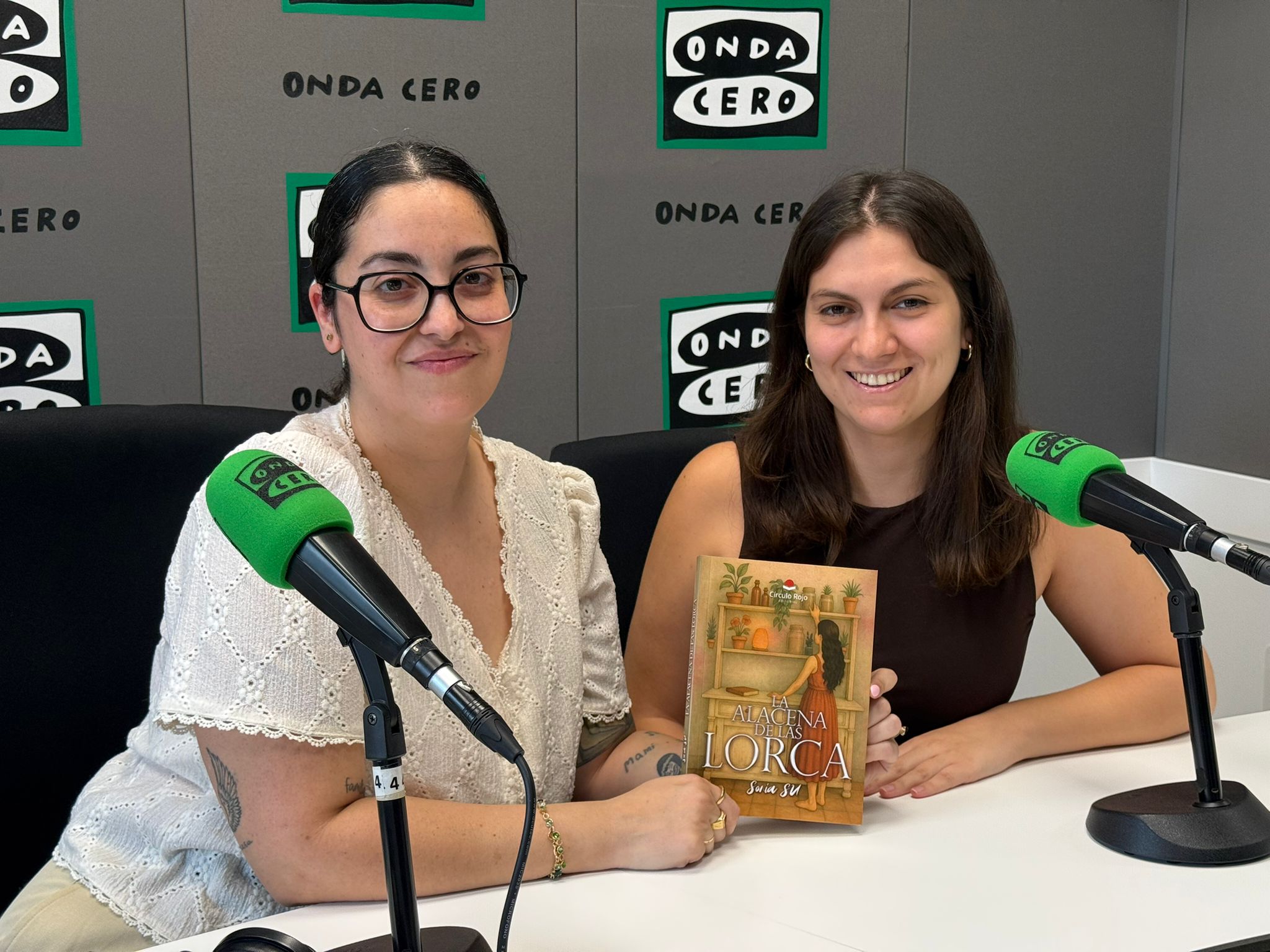 La vilera Sonia Sánchez publica 'La alacena de las Lorca', su primera novela La vilera Sonia Sánchez publica 'La alacena de las Lorca', su primera novela