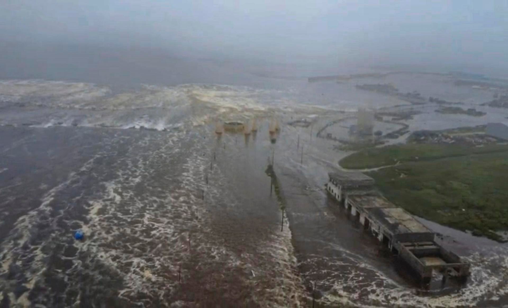 Los vídeos más impactantes del terremoto y tsunami en Rusia y en Japón Los vídeos más impactantes del terremoto y tsunami en Rusia y en Japón