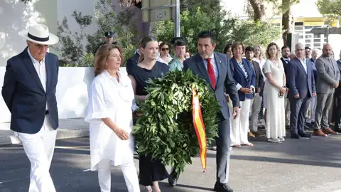 Acto de homenaje en memoria de los guardias civiles Diego Salvá Lezaun y Carlos Sáenz de Tejada. Acto de homenaje en memoria de los guardias civiles Diego Salvá Lezaun y Carlos Sáenz de Tejada.