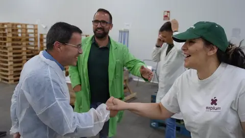 El PSOE de Extremadura exige a Guardiola que recupere el Plan Estratégico de la Fruta y que dialogue con el sector El PSOE de Extremadura exige a Guardiola que recupere el Plan Estratégico de la Fruta y que dialogue con el sector