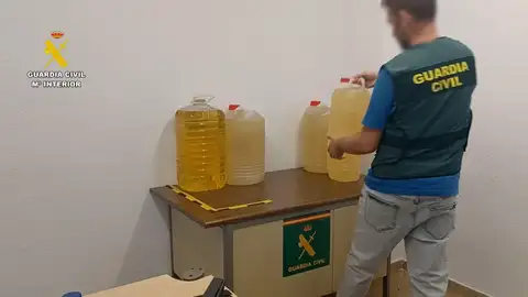 Detenido en Alicante por estafar 70.000 euros entre efectivo y producto a la empresa para la que trabajaba Detenido en Alicante por estafar 70.000 euros entre efectivo y producto a la empresa para la que trabajaba