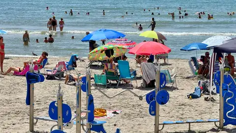 Las playas de Santa Pola consiguen los certificados de calidad y medio ambiente Las playas de Santa Pola consiguen los certificados de calidad y medio ambiente