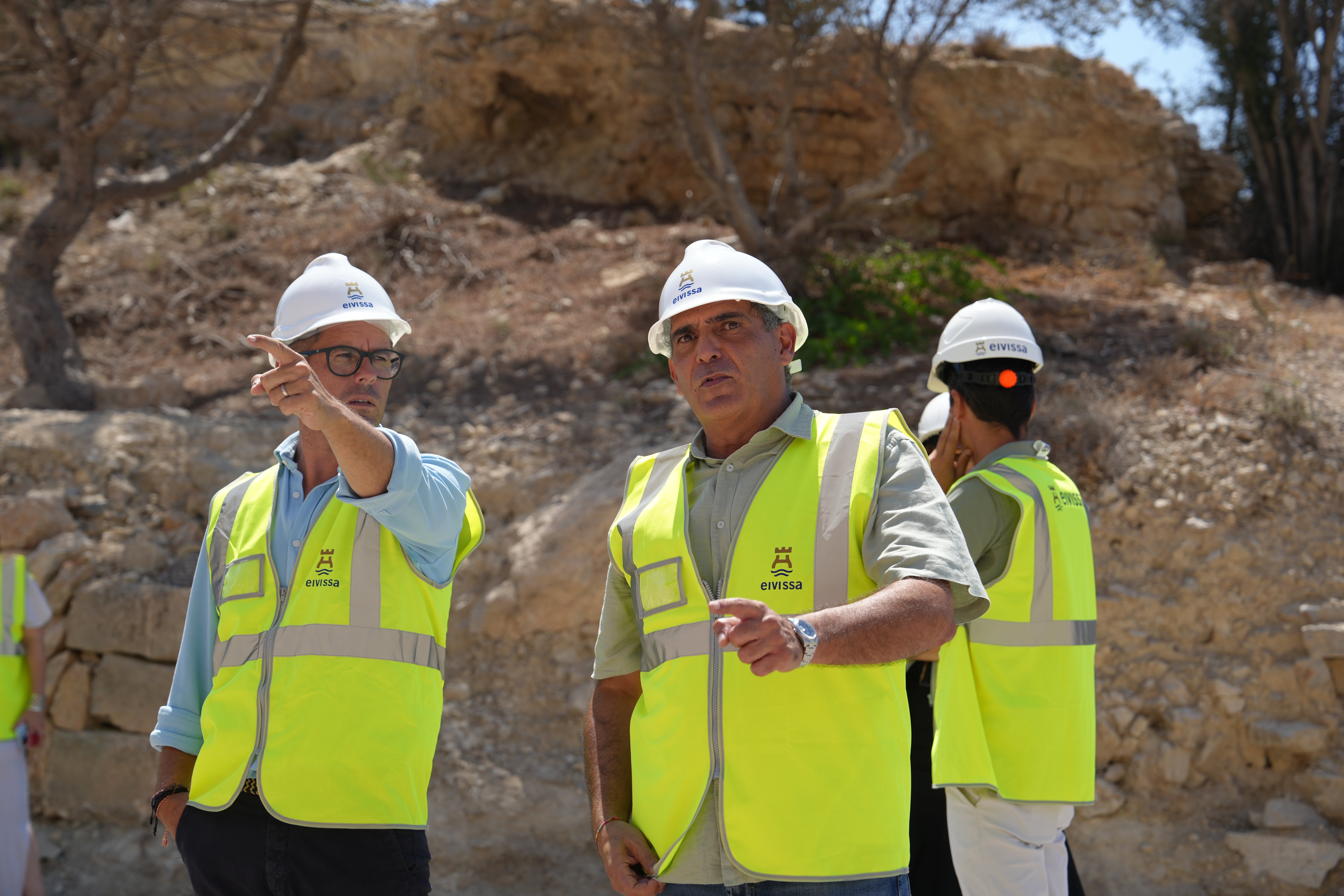 Juan Flores: “Queremos que los vecinos de Vila redescubran el Camí del Calvari con un acceso amable, seguro y atractivo” Juan Flores: “Queremos que los vecinos de Vila redescubran el Camí del Calvari con un acceso amable, seguro y atractivo”