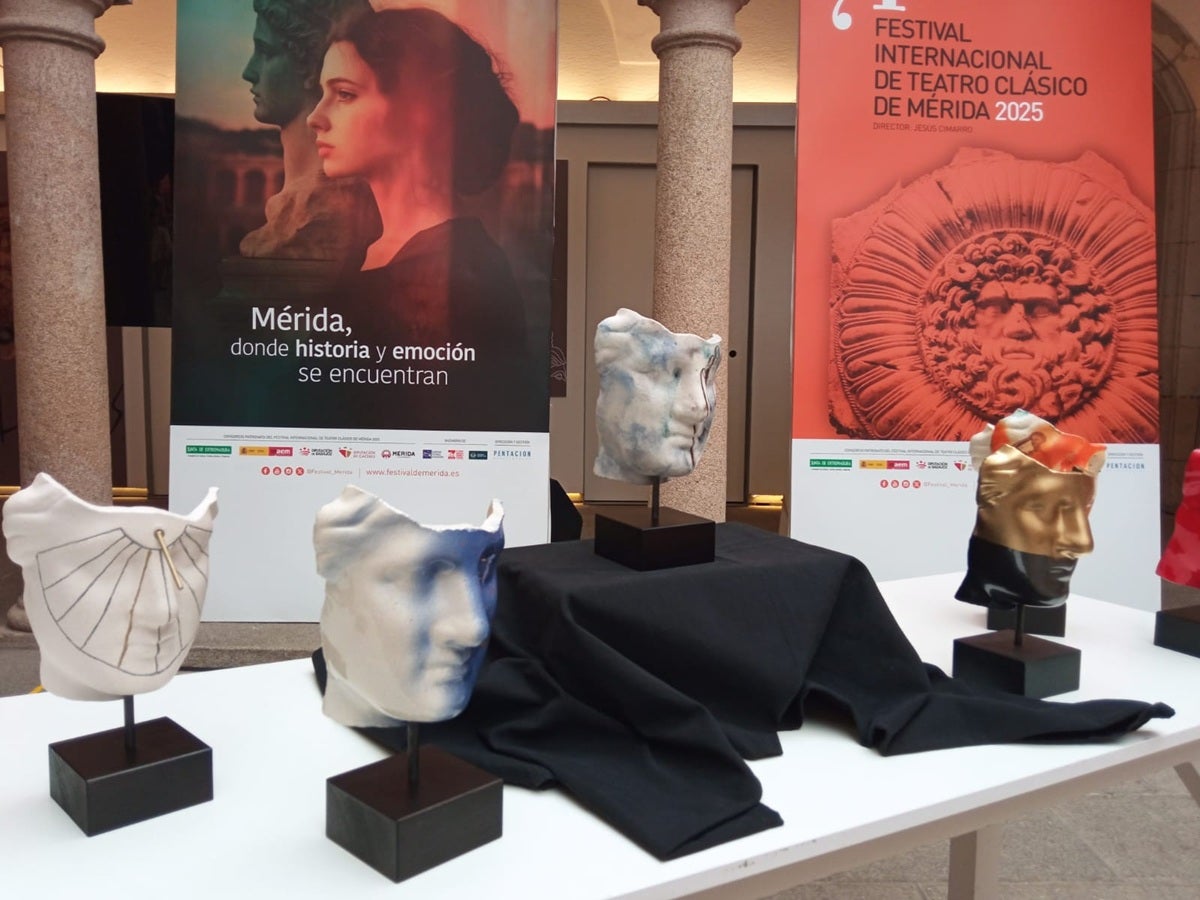 El Festival presenta la máscara Confluencia, octava obra de la colección Ars Fatum de Terracota Mérida El Festival presenta la máscara Confluencia, octava obra de la colección Ars Fatum de Terracota Mérida