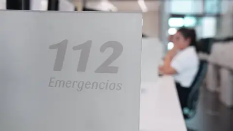 Sala coordinadora del 112. - JUNTA DE ANDALUCÍA Sala coordinadora del 112. - JUNTA DE ANDALUCÍA