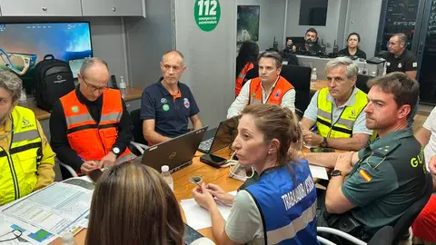 2.500 hectáreas afectadas ya en el Incendio de Caminomorisco que continúa avanzando. El 30% de su perímetro está consolidado 2.500 hectáreas afectadas ya en el Incendio de Caminomorisco que continúa avanzando. El 30% de su perímetro está consolidado