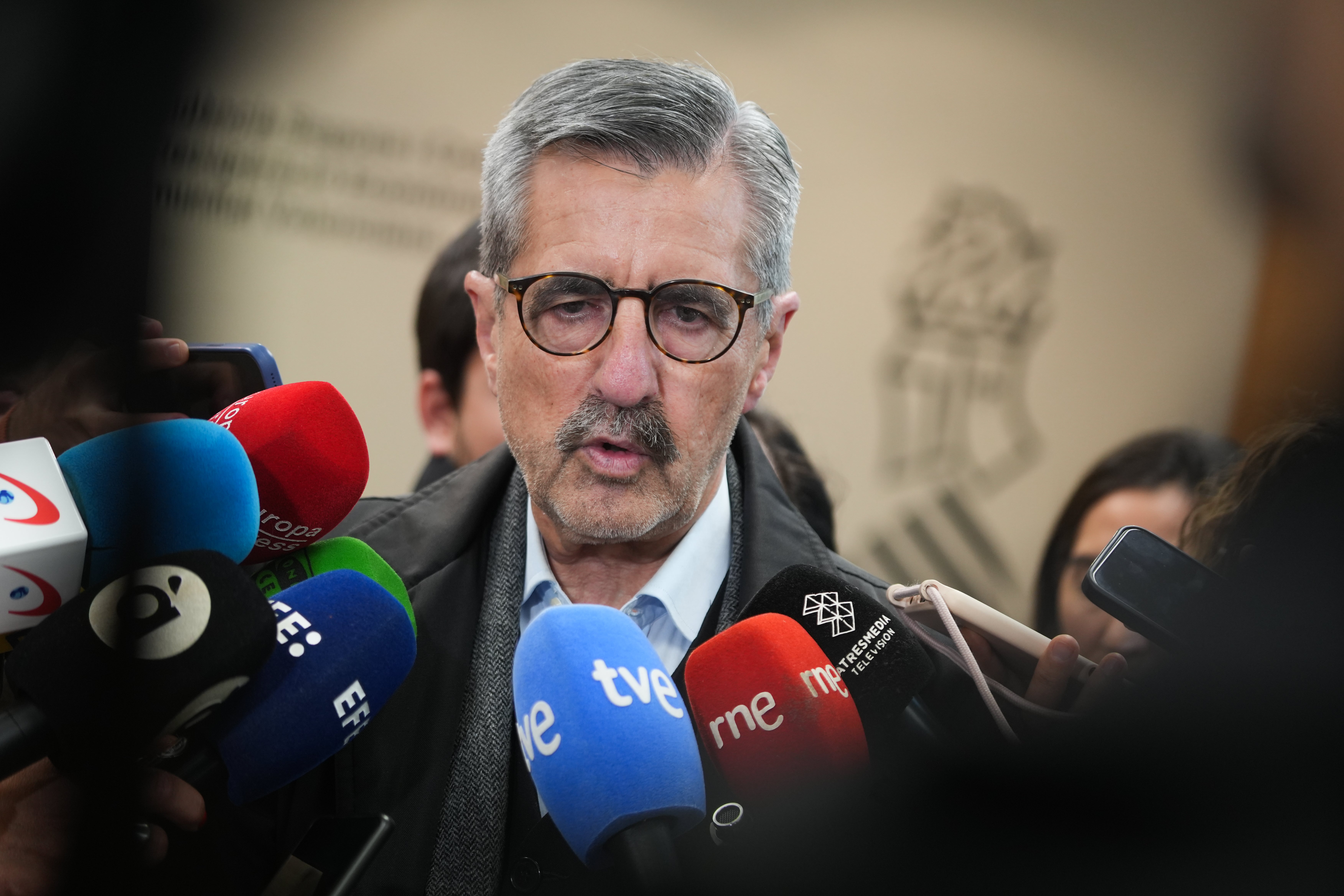 El comisionado del Gobierno por la dana defiende que consiguió su plaza legalmente: "No ha existido ninguna irregularidad" El comisionado del Gobierno por la dana defiende que consiguió su plaza legalmente: "No ha existido ninguna irregularidad"