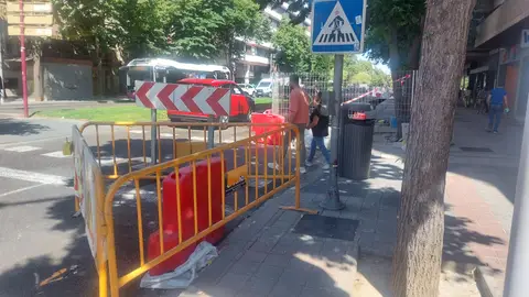 Las obras de la Red de Calor provocarán cortes en la Avenida Casado del Alisal del 4 al 22 de agosto .