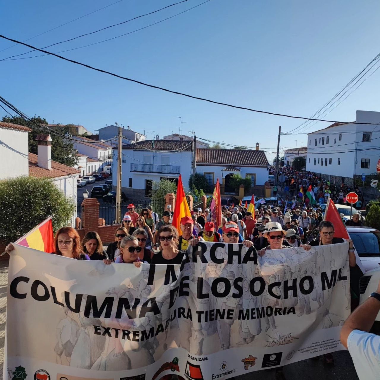 Convocada la ‘II Marcha Columna de los 8.000’ para el 21 de septiembre bajo el lema “Extremadura tiene memoria y dignidad” Convocada la ‘II Marcha Columna de los 8.000’ para el 21 de septiembre bajo el lema “Extremadura tiene memoria y dignidad”