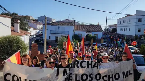 Convocada la ‘II Marcha Columna de los 8.000’ para el 21 de septiembre bajo el lema “Extremadura tiene memoria y dignidad” Convocada la ‘II Marcha Columna de los 8.000’ para el 21 de septiembre bajo el lema “Extremadura tiene memoria y dignidad”