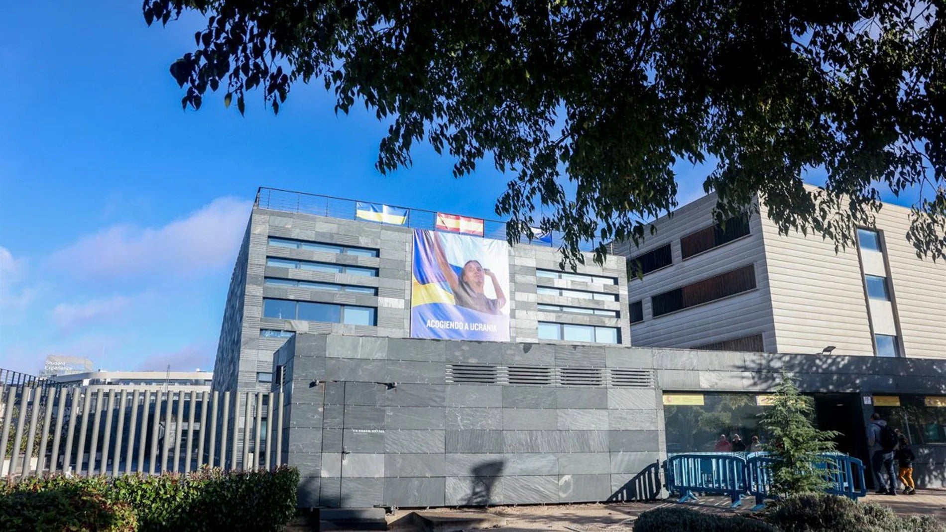 Pozuelo ordena el cierre del CREADE y la Comunidad de Madrid recurre el reparto de menores no acompañados Pozuelo ordena el cierre del CREADE y la Comunidad de Madrid recurre el reparto de menores no acompañados