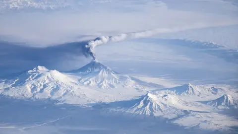 El terremoto de Rusia sacude el Pacífico, despierta un volcán y pone a prueba la ciencia El terremoto de Rusia sacude el Pacífico, despierta un volcán y pone a prueba la ciencia