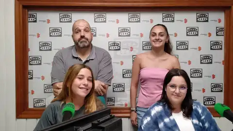 Miguel Ángel García, Adriana García, Estela Cea y Julia Yébenes Miguel Ángel García, Adriana García, Estela Cea y Julia Yébenes