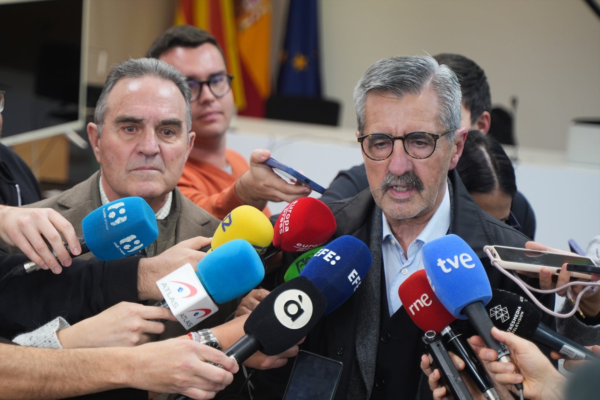Quién es José María Ángel, el comisionado para la DANA del Gobierno que ha dimitido por un título falso Quién es José María Ángel, el comisionado para la DANA del Gobierno que ha dimitido por un título falso