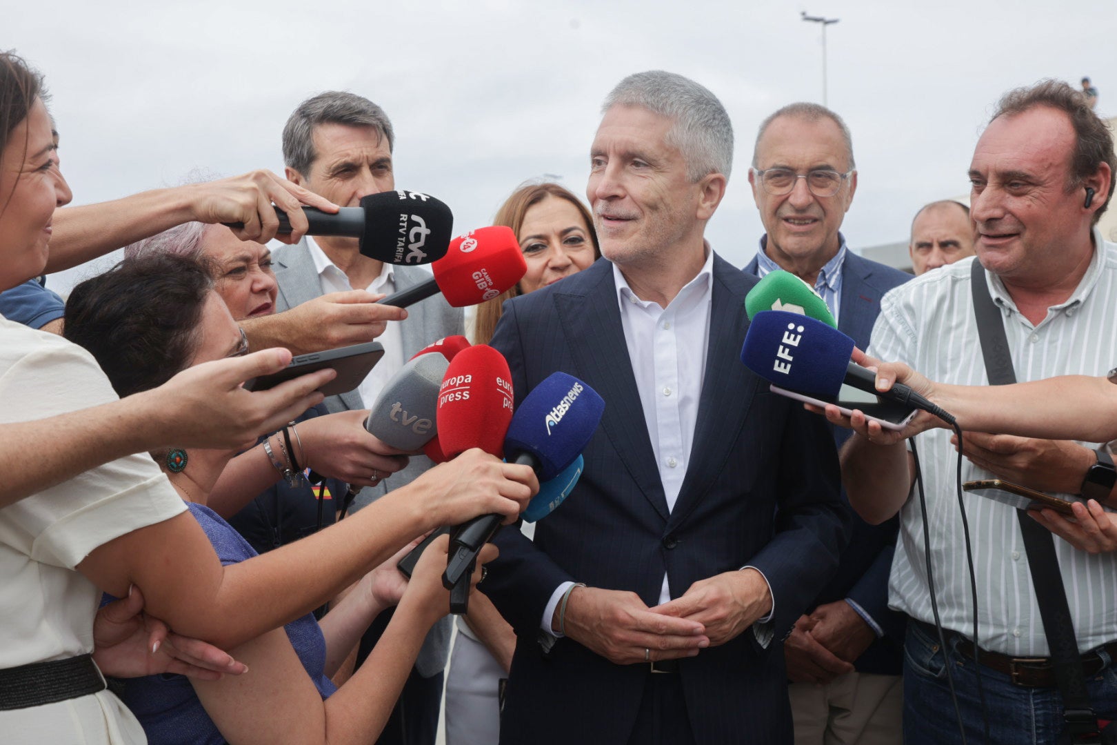 Sánchez señaló a Marlaska en el chat de ministros: "Siempre nos enteramos los últimos" Sánchez señaló a Marlaska en el chat de ministros: "Siempre nos enteramos los últimos"