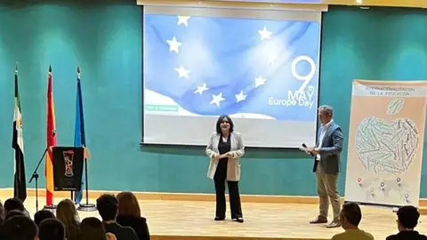 Cuatro institutos extremeños serán 'Escuelas Embajadoras' del Parlamento Europeo durante el curso 2025/26 Cuatro institutos extremeños serán 'Escuelas Embajadoras' del Parlamento Europeo durante el curso 2025/26