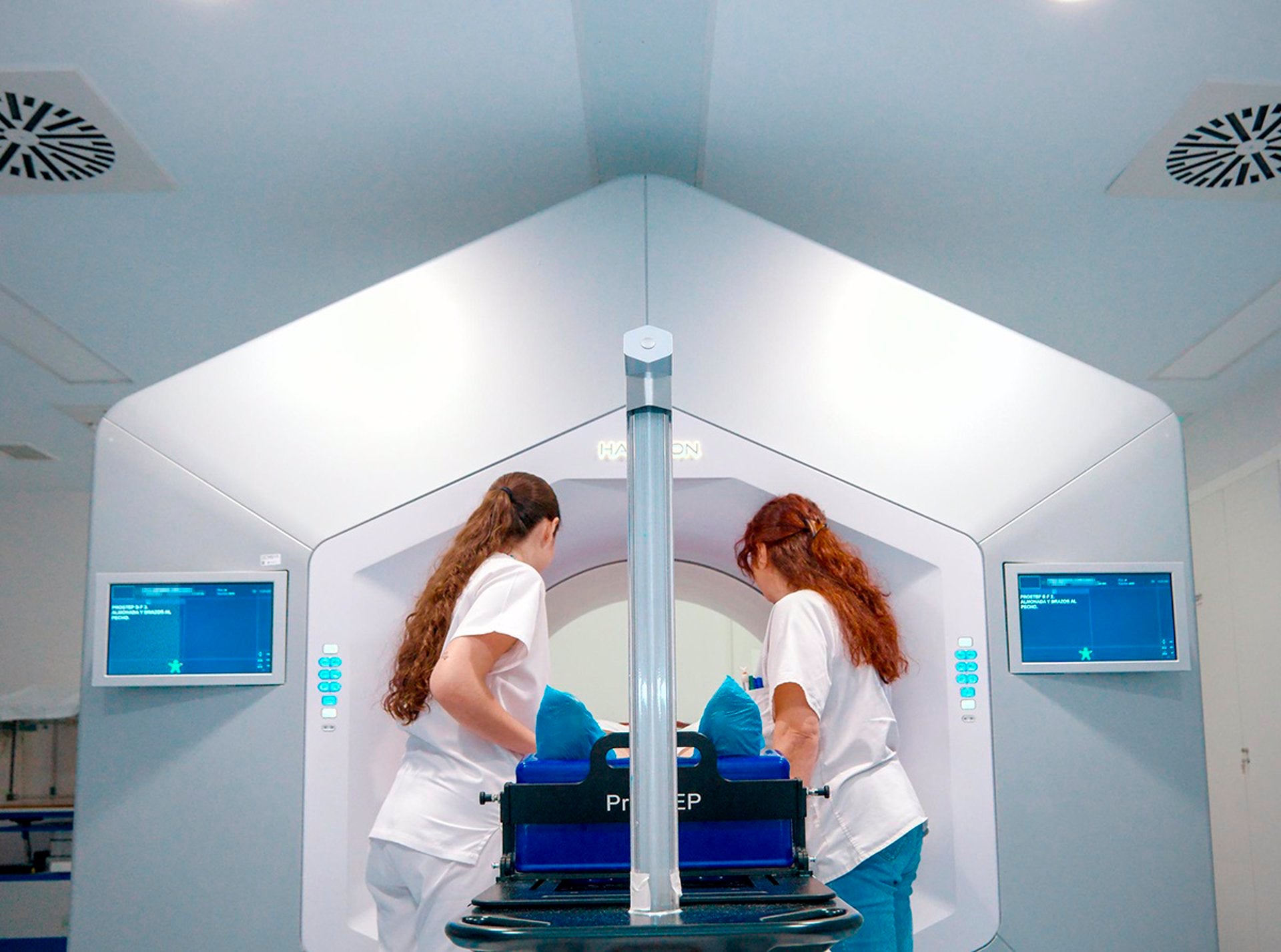 US, UPO y Virgen del Rocío se alían en un proyecto de inteligencia artificial y computación frente al cáncer US, UPO y Virgen del Rocío se alían en un proyecto de inteligencia artificial y computación frente al cáncer