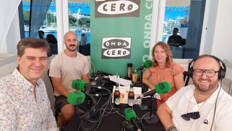 El conseller de Turismo, Cultura y Deportes, Jaume Bauz&agrave; en el set de Onda Cero Mallorca.