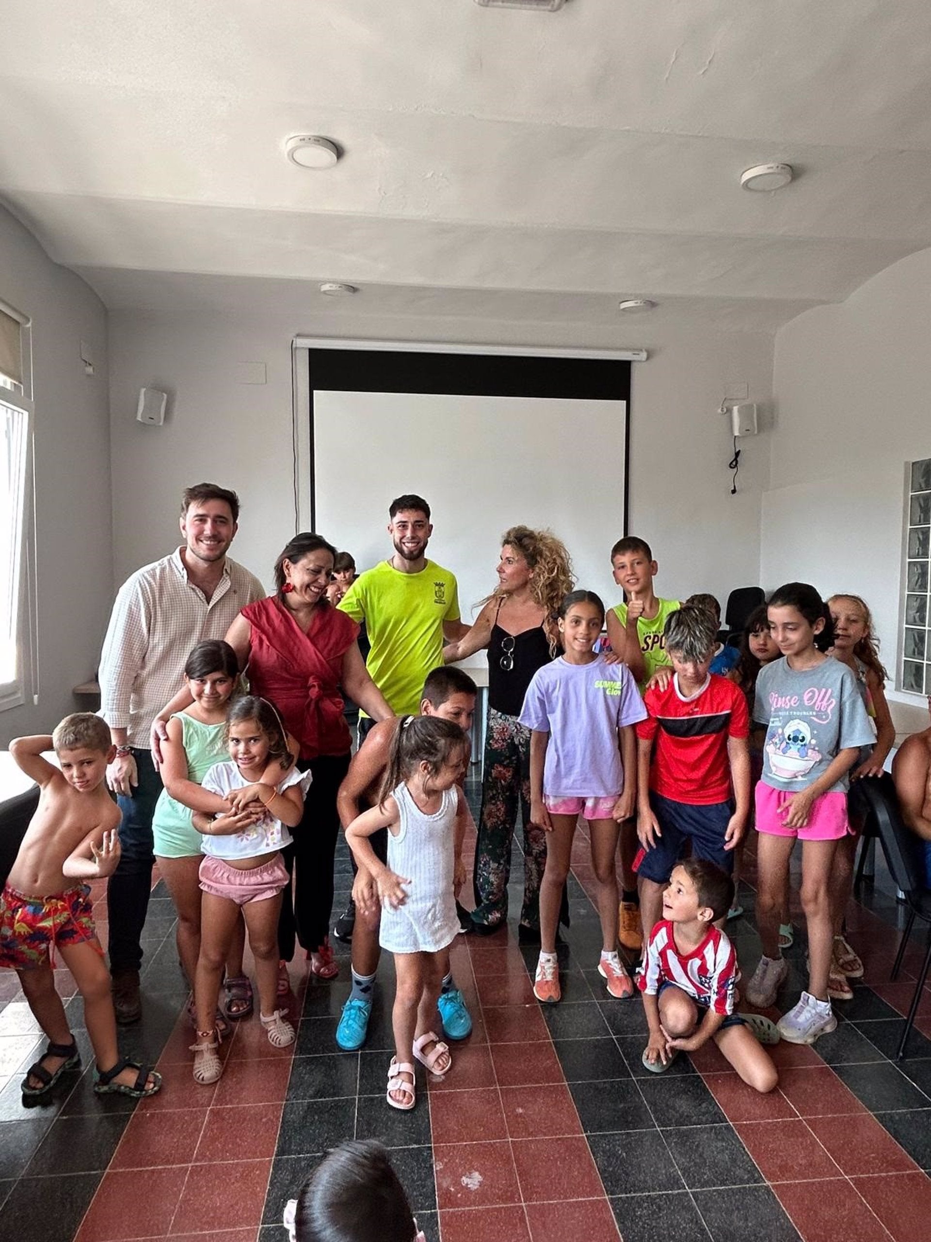 Cerca de 24.000 menores se benefician de los campamentos de verano del Programa Concilia Extremadura Cerca de 24.000 menores se benefician de los campamentos de verano del Programa Concilia Extremadura