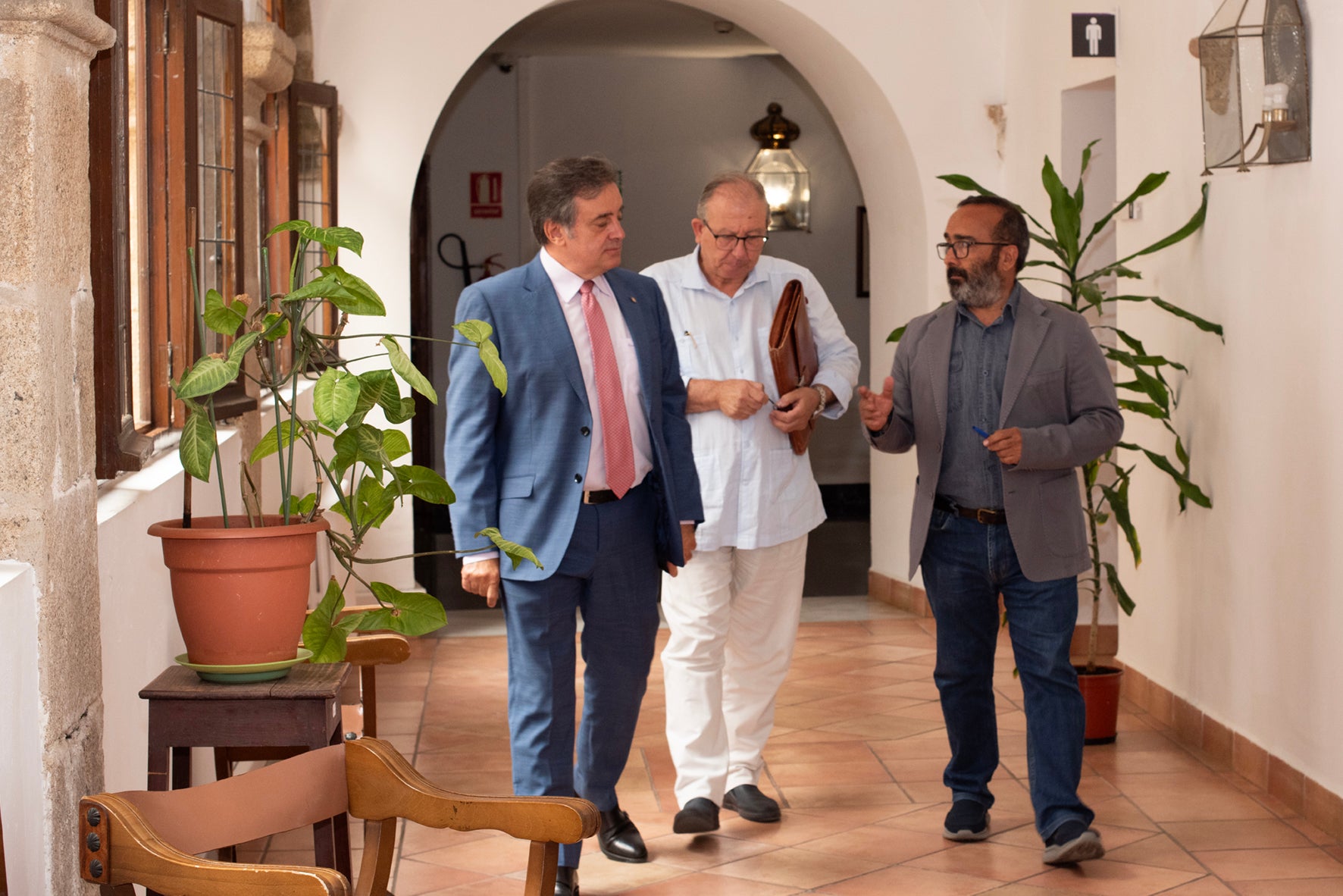 Diputación y el Colegio de Médicos renuevan su colaboración para una nueva edición del “Programa de Educación para la Salud” Diputación y el Colegio de Médicos renuevan su colaboración para una nueva edición del “Programa de Educación para la Salud”