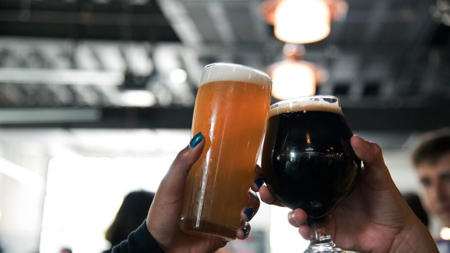 D&iacute;a mundial de la cerveza: C&oacute;mo se celebra y cu&aacute;les son las mejores marcas seg&uacute;n la OCU