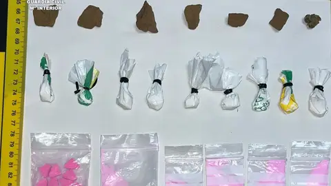 Detenidas dos personas por tráfico de drogas durante las primeras jornadas del Festival Arenal Sound en Burriana Detenidas dos personas por tráfico de drogas durante las primeras jornadas del Festival Arenal Sound en Burriana