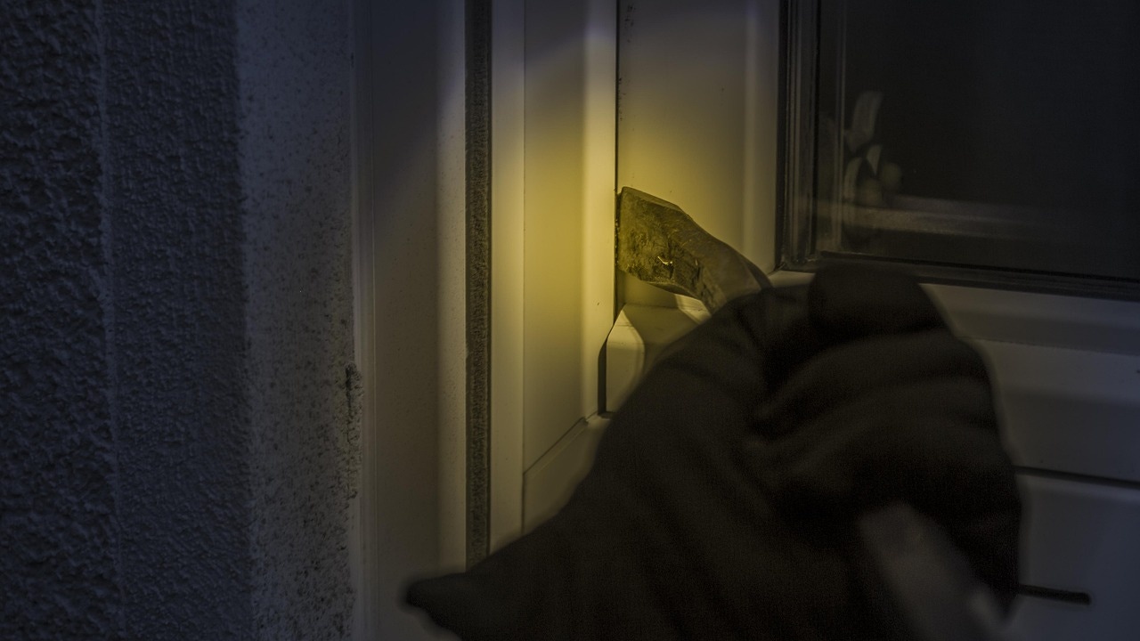 ONDA CERO đ” Este es momento favorito de los ladrones para robar en las casas, segĂșn un estudio ONDA CERO đ” Este es momento favorito de los ladrones para robar en las casas, segĂșn un estudio