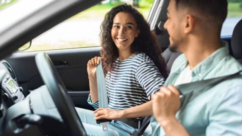 Recuerda los consejos imprescindibles para viajar en coche este verano y disfrutar sin problemas en la carretera