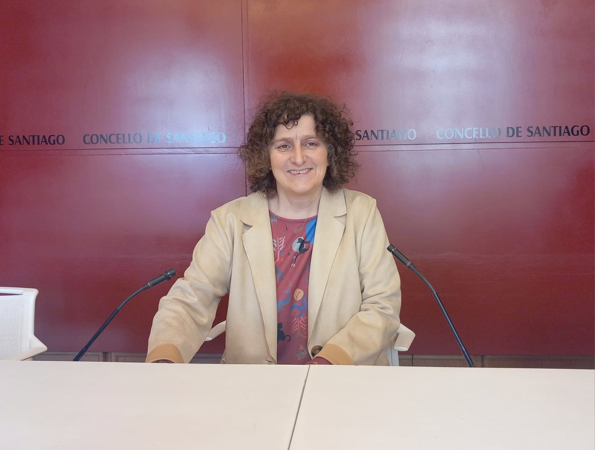 La alcaldesa de Santiago ve "clara intención política" en la decisión de la Xunta sobre la zona tensionada, pero "no va a desistir" La alcaldesa de Santiago ve "clara intención política" en la decisión de la Xunta sobre la zona tensionada, pero "no va a desistir"