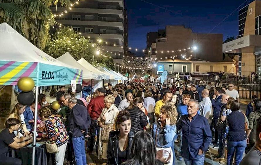 Elda vuelve con su segunda Shopping Night en el centro urbano Elda vuelve con su segunda Shopping Night en el centro urbano