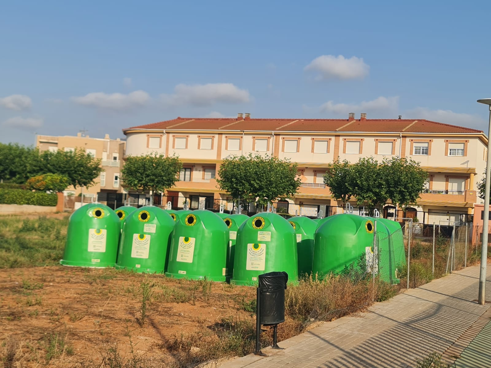 Nules instala 30 contenedores de vidrio para facilitar el reciclaje del sector de la hostelería Nules instala 30 contenedores de vidrio para facilitar el reciclaje del sector de la hostelería