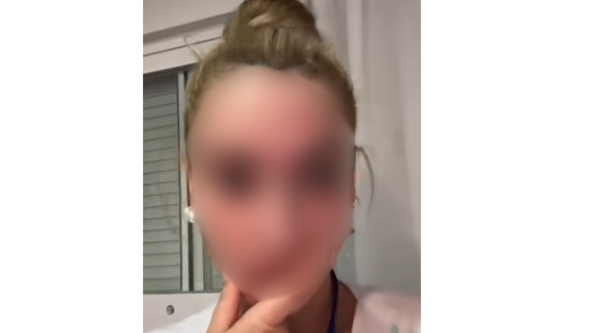 Despedida una trabajadora de una residencia tras viralizarse un vídeo burlándose de una anciana Despedida una trabajadora de una residencia tras viralizarse un vídeo burlándose de una anciana