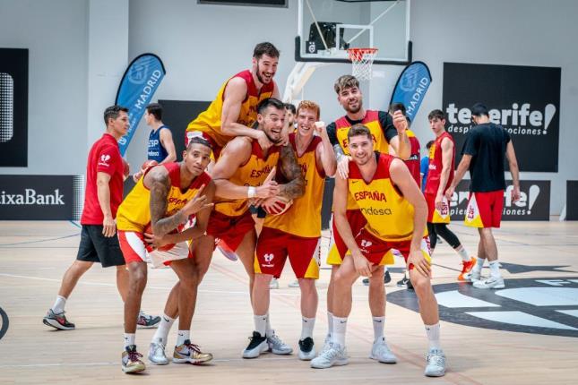 La Selección Española de baloncesto masculino llega a Málaga para sus 2 primeros partidos de preparación del Eurobasket La Selección Española de baloncesto masculino llega a Málaga para sus 2 primeros partidos de preparación del Eurobasket